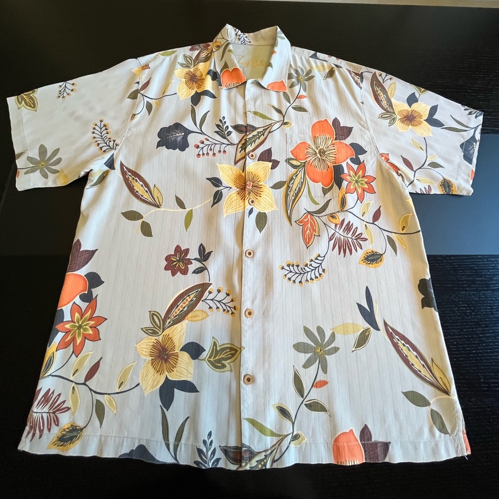Tommy Bahama silk button down men’s shirt XL